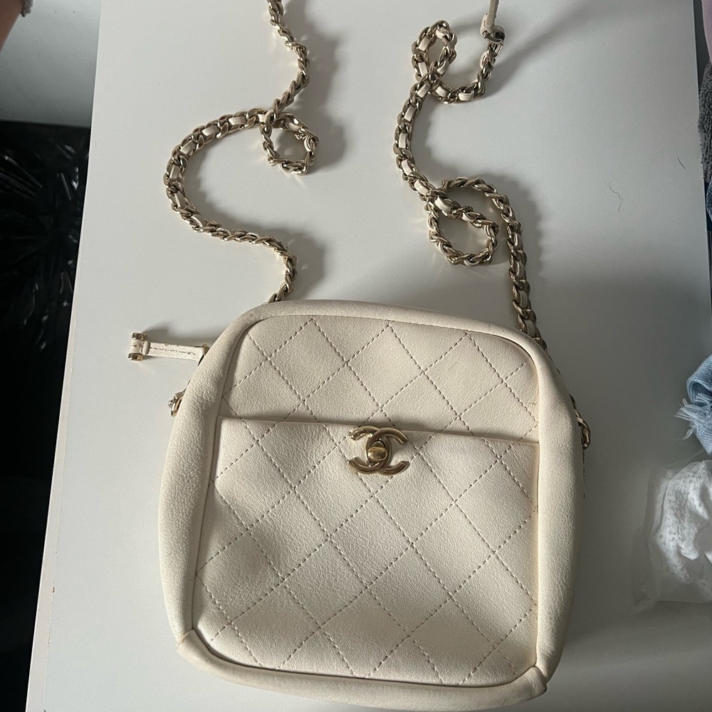 Classic gold chain cream Chanel bag